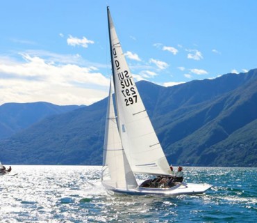In barca a vela sul Lago Maggiore